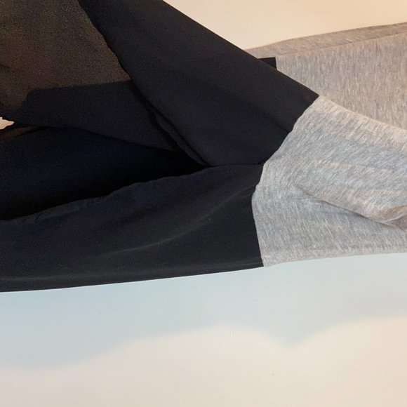 Acemi Color Block Flowy Tank Top - Picture 3 of 4